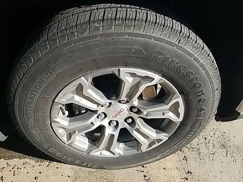 Certified 2025 GMC Sierra 1500 SLT image 24