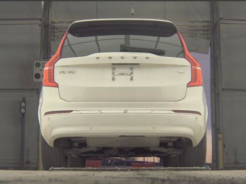 Certified 2023 Volvo XC90 T8 Plus w/ Protection Package Premier image 20