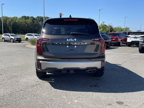 New 2025 Kia Telluride S image 6