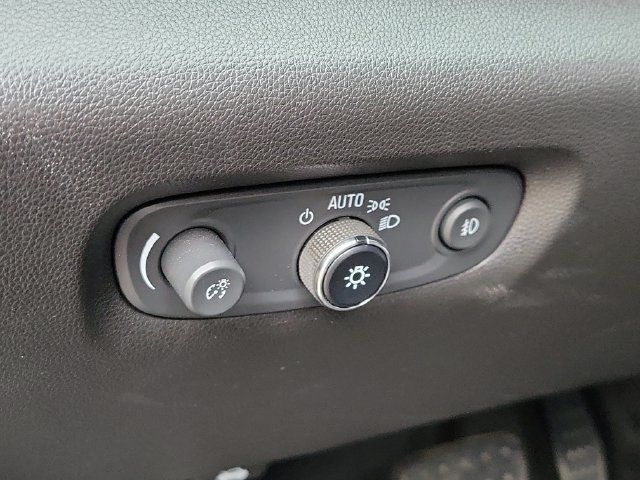Used 2021 Chevrolet Traverse LT w/ LT Premium Package AWD/4WD image 13