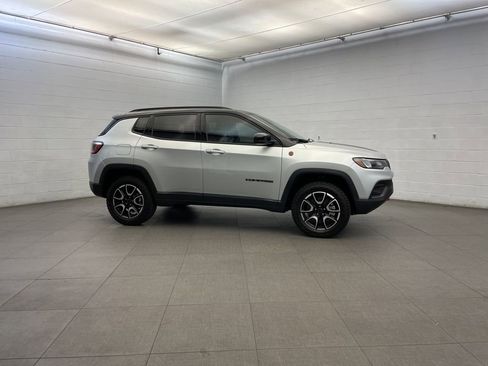 New 2026 Jeep Compass Trailhawk w/ Sun, Sound & Navigation Group image 2