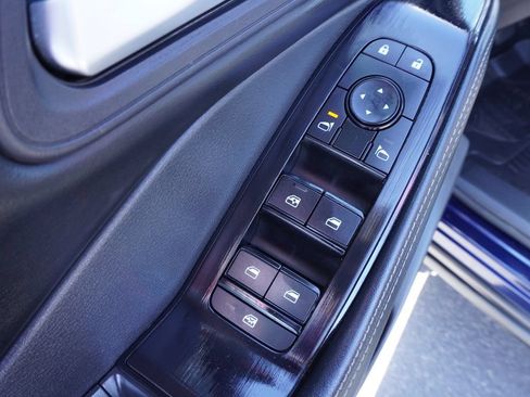 Certified 2025 Nissan Rogue SV FWD image 15