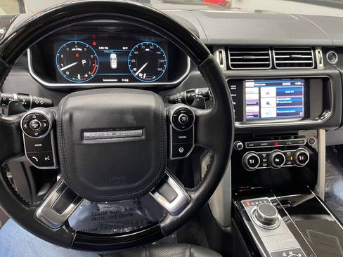 Used 2013 Land Rover Range Rover HSE image 32