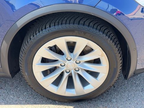 Used 2018 Tesla Model X 75D image 8