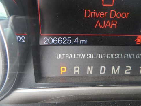 Used 2016 Ford F250 Lariat w/ Lariat Interior Package image 36