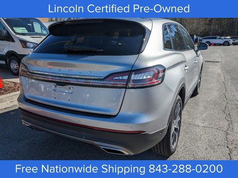 Used 2023 Lincoln Nautilus Reserve w/ Equipment Group 201A image 4