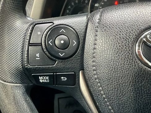 Used 2014 Toyota RAV4 XLE AWD/4WD image 12