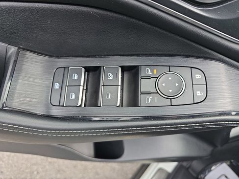 Used 2023 Nissan Rogue Platinum w/ Platinum Premium Package AWD/4WD image 30