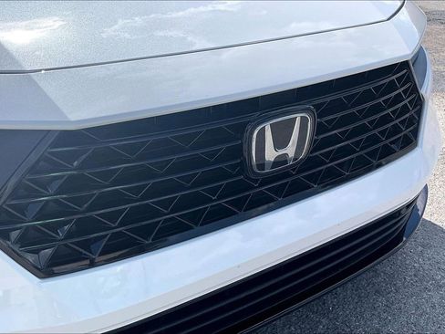 Certified 2023 Honda Accord Touring image 33