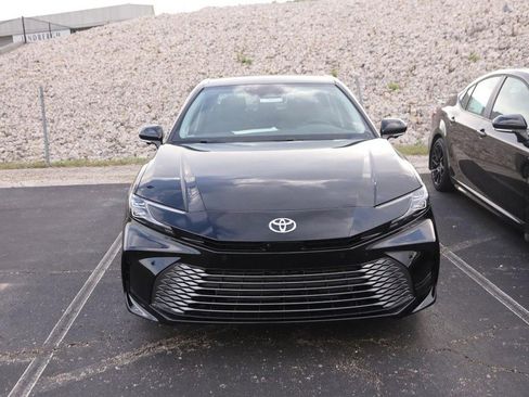 New 2026 Toyota Camry XLE AWD/4WD image 3