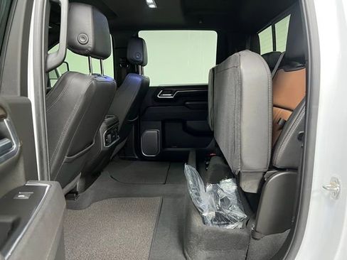 Used 2025 Chevrolet Silverado 3500 High Country w/ Technology Package image 44