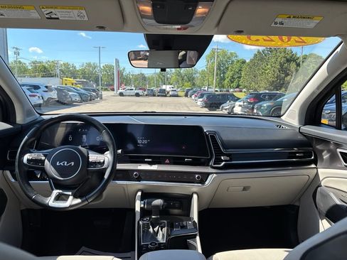Used 2023 Kia Sportage EX FWD image 13