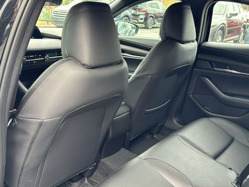 Certified 2025 MAZDA MAZDA3 s Sport image 17