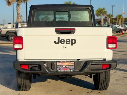 New 2026 Jeep Gladiator Sport image 19