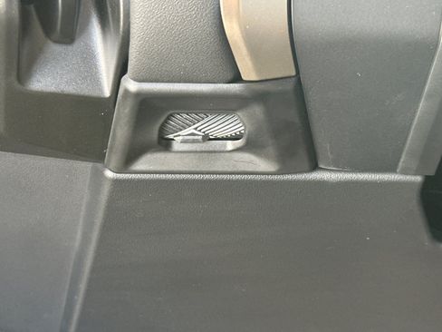 Used 2025 BMW X3 xDrive30i w/ Premium Package AWD/4WD image 36