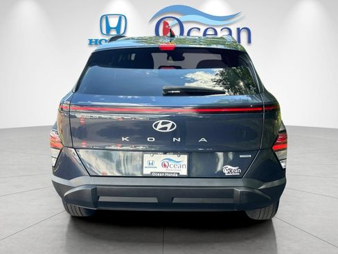 Used 2025 Hyundai Kona SEL AWD/4WD image 4