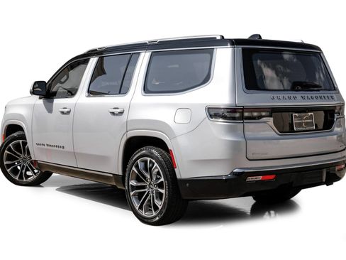 Used 2022 Jeep Grand Wagoneer Series III w/ Flexible Seating Group AWD/4WD image 10