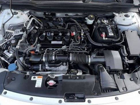Used 2018 Honda Accord Sport image 21