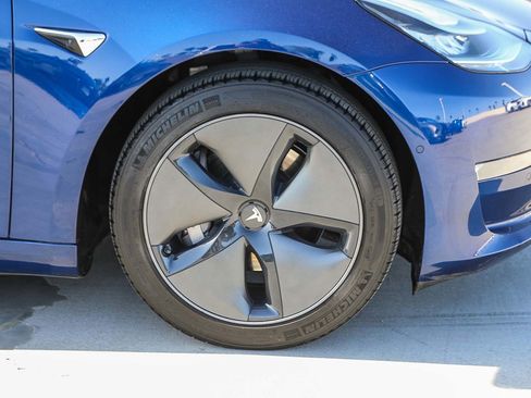 Used 2020 Tesla Model 3 Long Range image 10