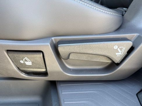 New 2026 Subaru Ascent Limited image 27