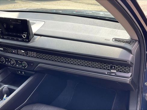 Used 2023 Honda Accord EX image 13