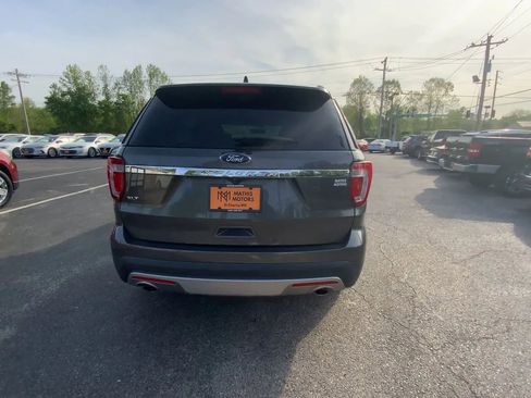 Used 2017 Ford Explorer XLT FWD image 7
