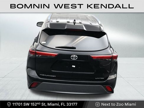 Used 2020 Toyota Highlander Limited image 16