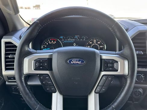 Used 2019 Ford F150 Lariat w/ Equipment Group 502A Luxury AWD/4WD image 25