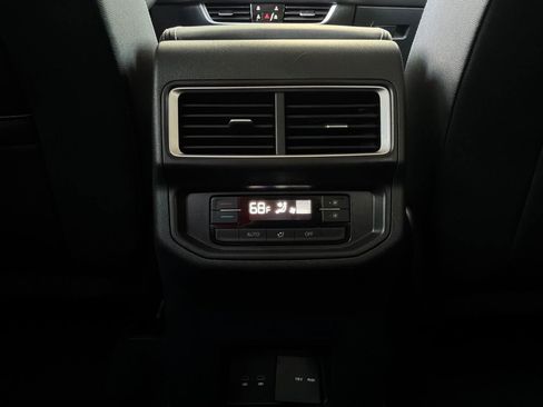 Used 2026 Volkswagen Atlas SE AWD/4WD image 17