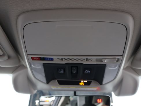 Used 2019 Subaru Forester Limited w/ Popular Package #3 image 32