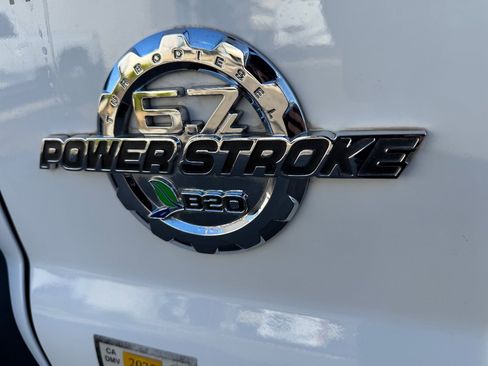 Used 2015 Ford F550 2WD Regular Cab Super Duty image 20