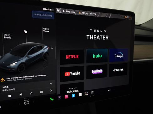 Used 2024 Tesla Model Y Long Range AWD/4WD image 30