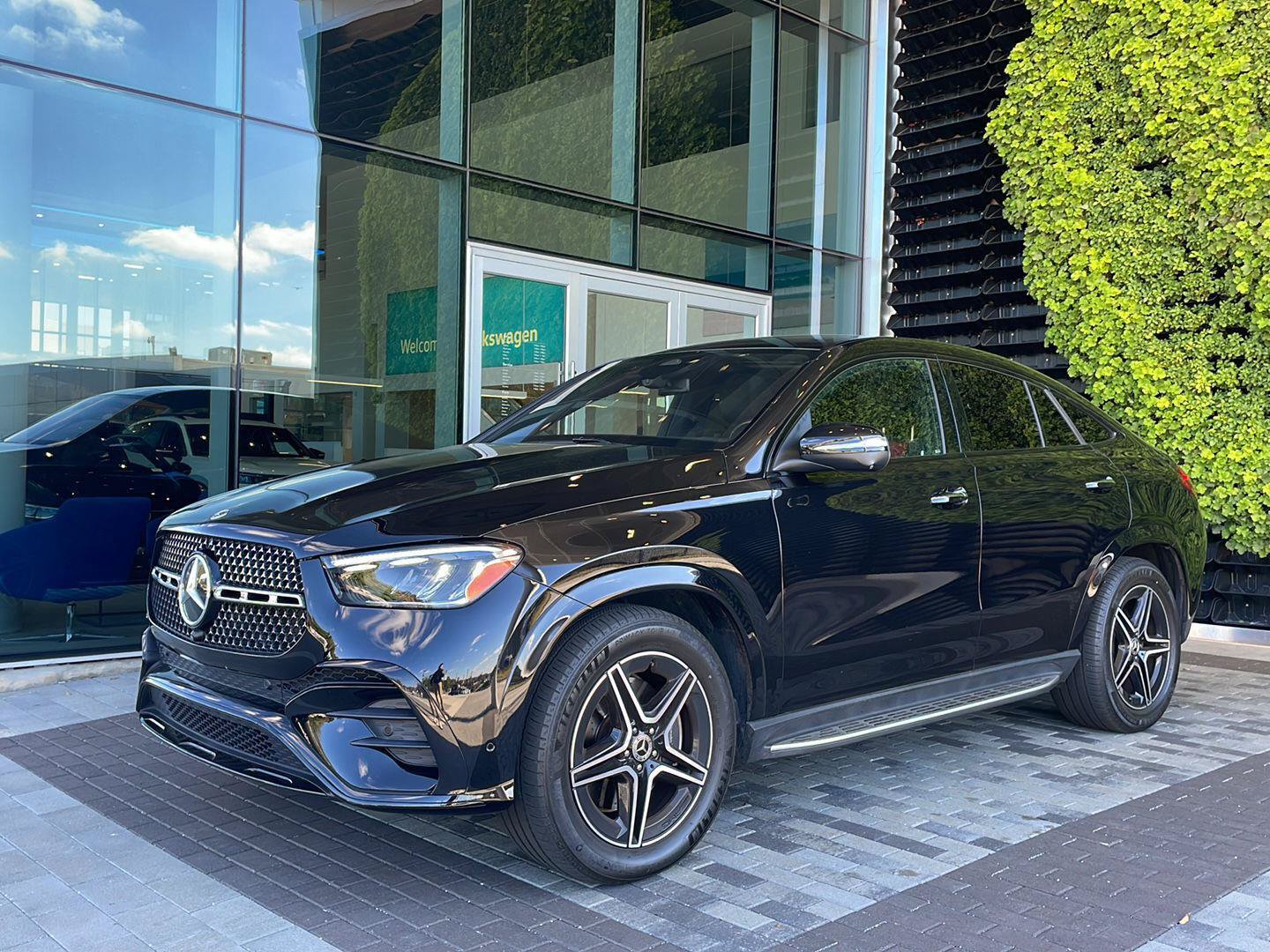 Used 2025 Mercedes-Benz GLE 450 4MATIC Coupe image 25