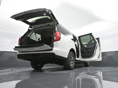 New 2025 Ford Expedition Max Active image 61