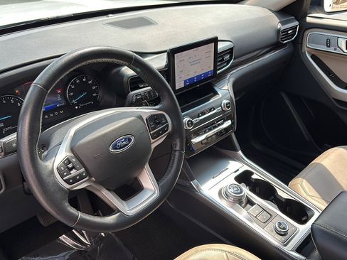 Used 2020 Ford Explorer Limited AWD/4WD image 13