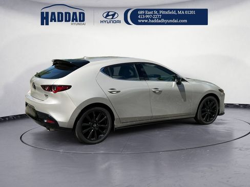 Used 2024 MAZDA MAZDA3 Hatchback w/Premium Plus Pkg AWD/4WD image 5