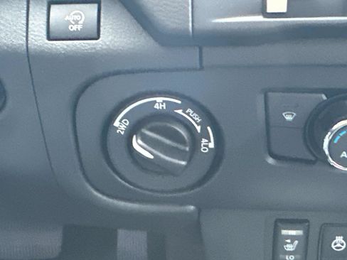 New 2026 Nissan Frontier SV w/ All-Weather Content Package image 33