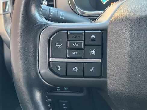 Used 2022 Ford F150 Lariat w/ Equipment Group 502A High image 29