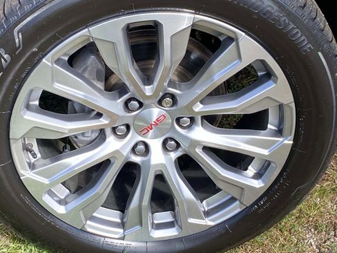 Used 2022 GMC Yukon Denali image 31