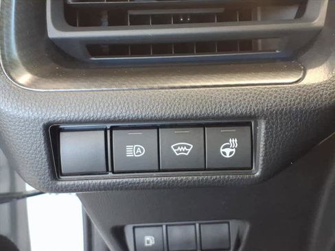 Used 2025 Toyota Prius AWD image 11