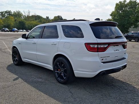Used 2023 Dodge Durango R/T w/ Hemi Orange Plus Package AWD/4WD image 7