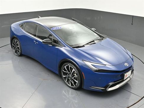 Used 2024 Toyota Prius Prime Premium w/ Advanced Technology Package FWD image 38
