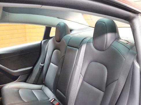 Used 2021 Tesla Model 3 Long Range image 36