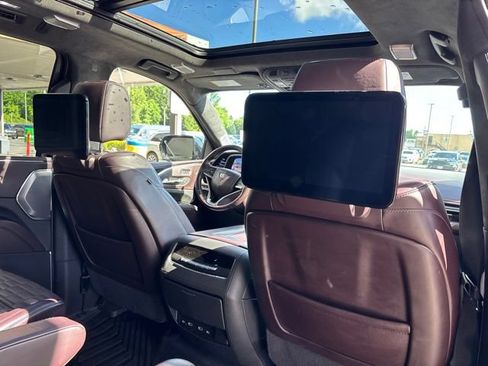 Used 2022 Cadillac Escalade ESV Sport Platinum w/ LPO, ONYX Package AWD/4WD image 13