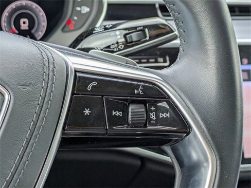 Used 2019 Audi A8 L 3.0T image 27