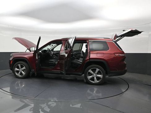 Used 2021 Jeep Grand Cherokee L Limited AWD/4WD image 30