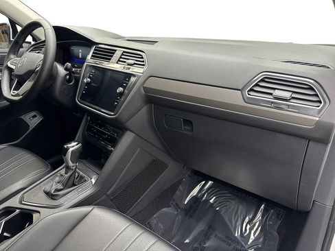 Used 2024 Volkswagen Tiguan SE FWD image 56