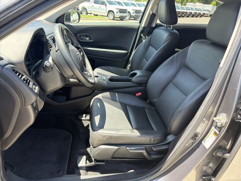 Used 2017 Honda HR-V EX-L image 16