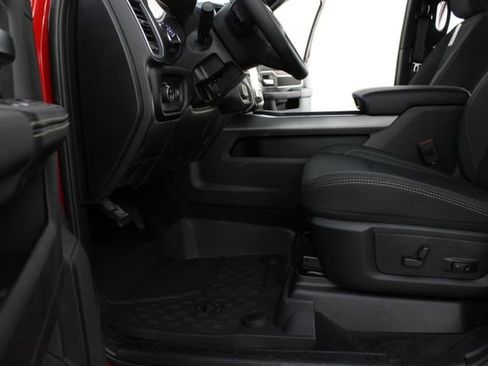 New 2026 RAM 2500 Big Horn AWD/4WD image 16