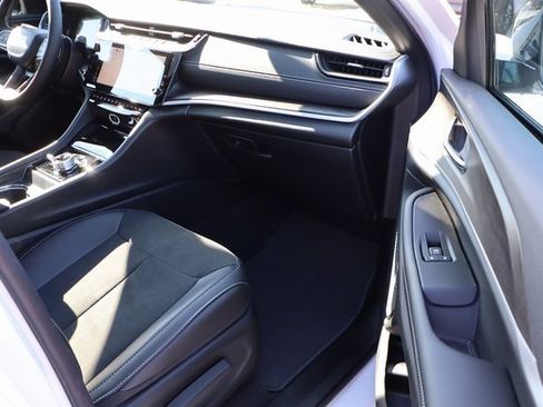 New 2026 Jeep Grand Cherokee Laredo image 43